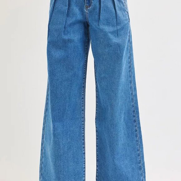 RISEN Full Size Mid Rise Fit Wide Leg with Pleated Detail Jeans Plus Size - Picture 3 of 7